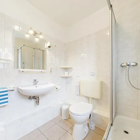 Haus Zur Heimat B&B 쿡스하펜